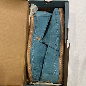 TOMS Women's Teal Suede Classic Shoes